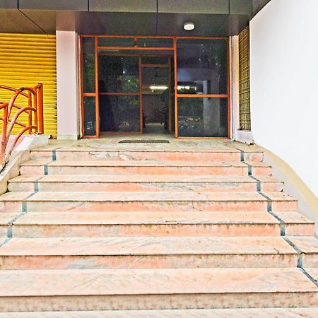 Super Collection O Sanath Nagar Near Railway Station Hotel Haiderabad Buitenkant foto