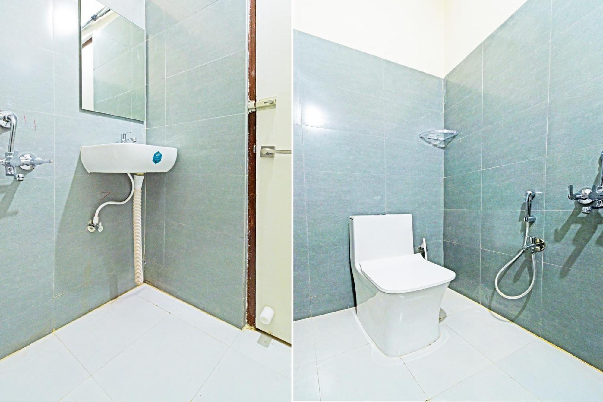 Super Collection O Sanath Nagar Near Railway Station Hotel Haiderabad Buitenkant foto