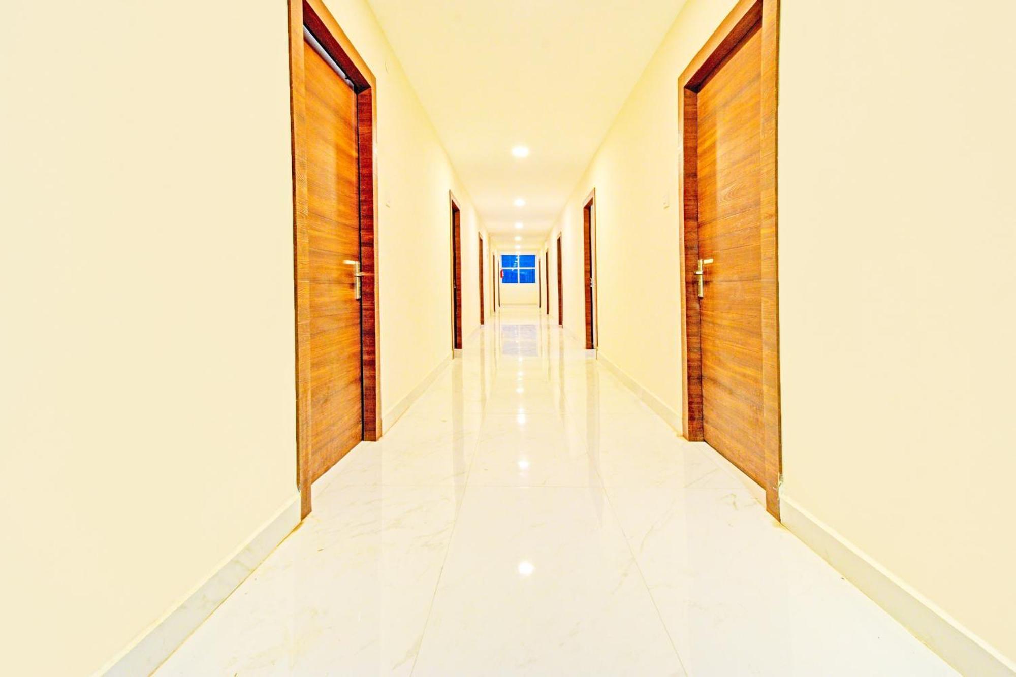 Super Collection O Sanath Nagar Near Railway Station Hotel Haiderabad Buitenkant foto