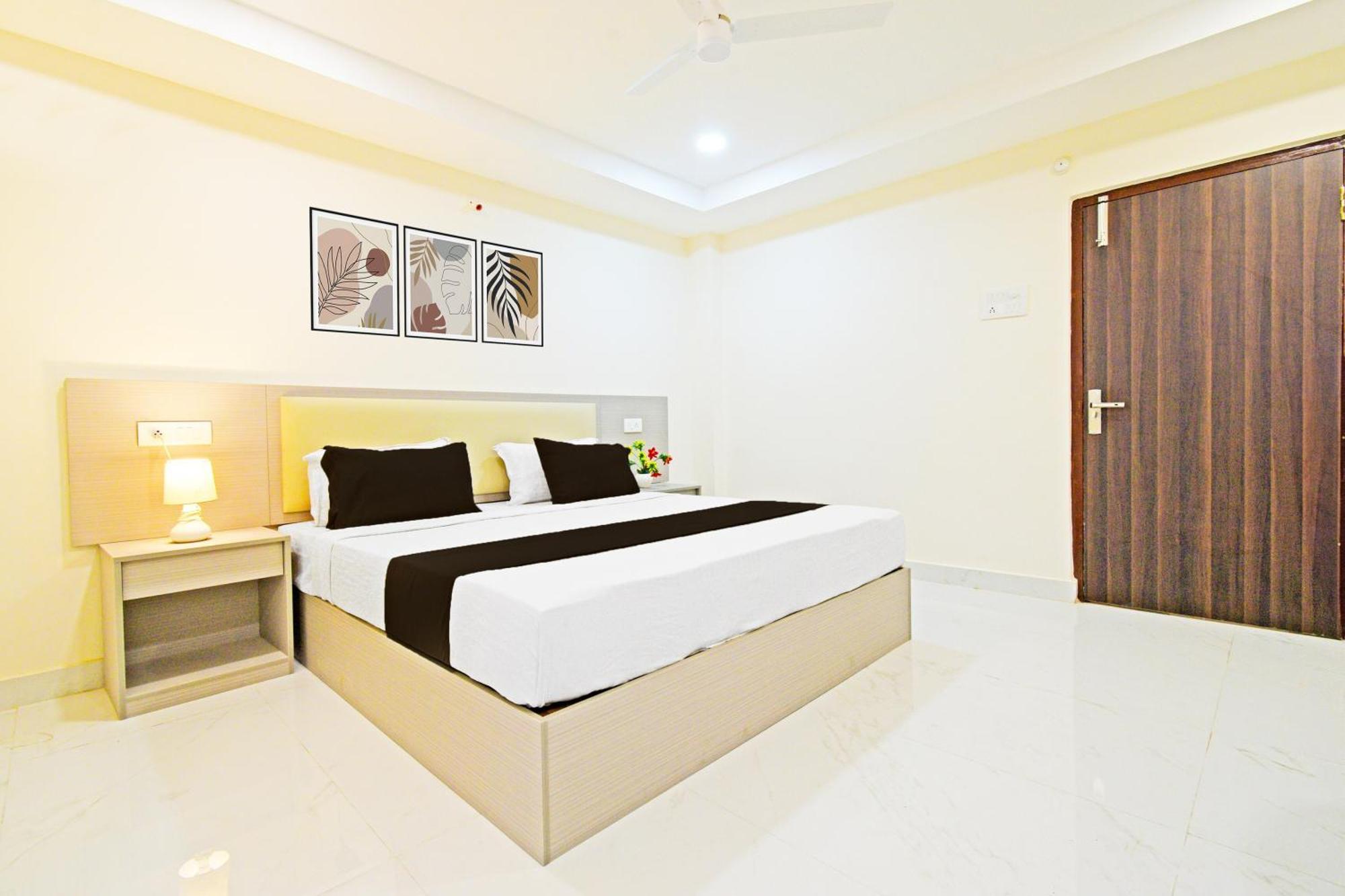 Super Collection O Sanath Nagar Near Railway Station Hotel Haiderabad Buitenkant foto